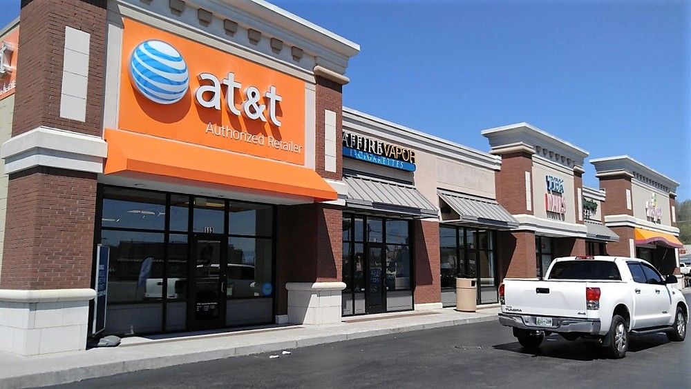 Clinton Highway Shops: 6631 Clinton Highway, Knoxville, TN 37912